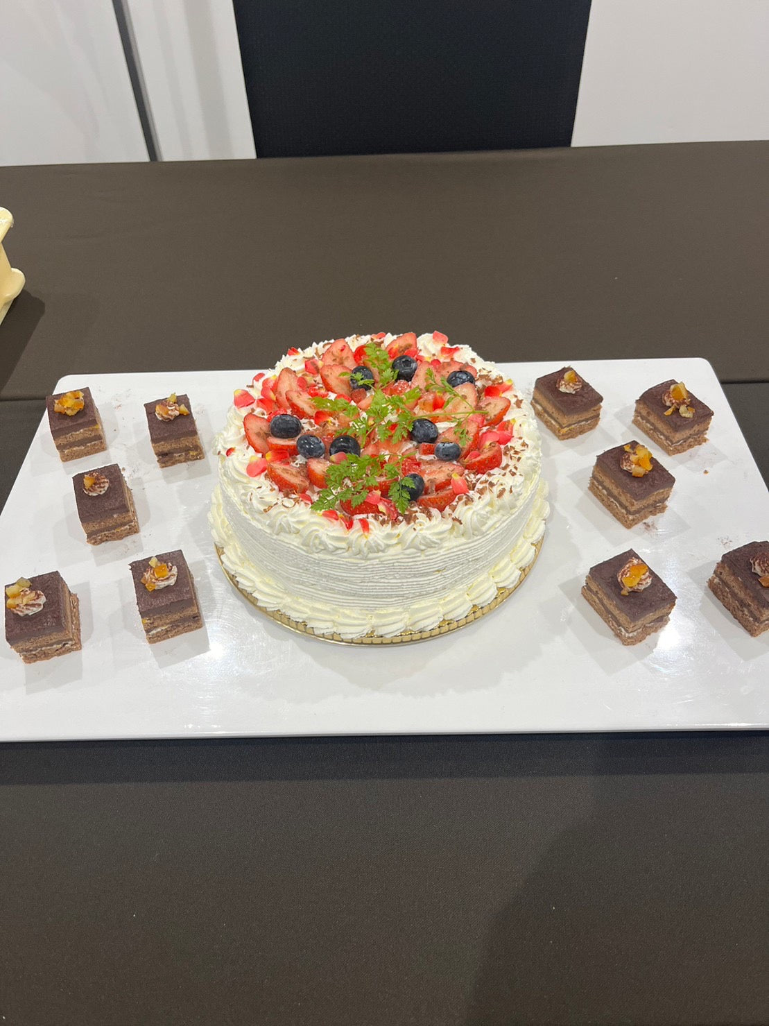 【スクエアケーキ】税込44,000円/1個