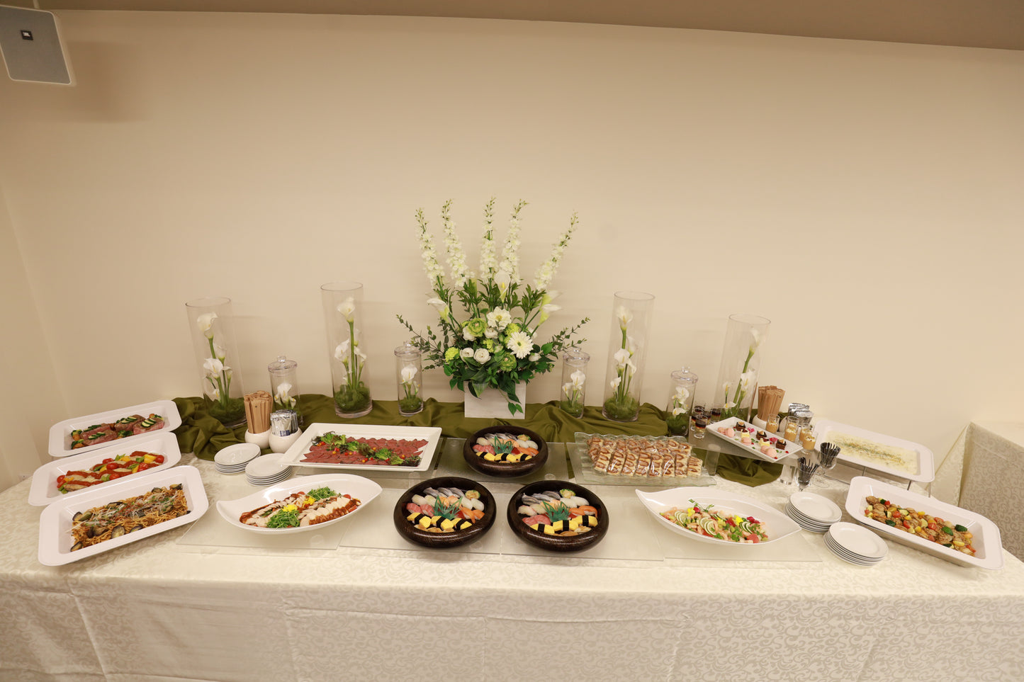 【ブッフェプラン B_11品】税込6,600円/1名 最小30名様より承ります。