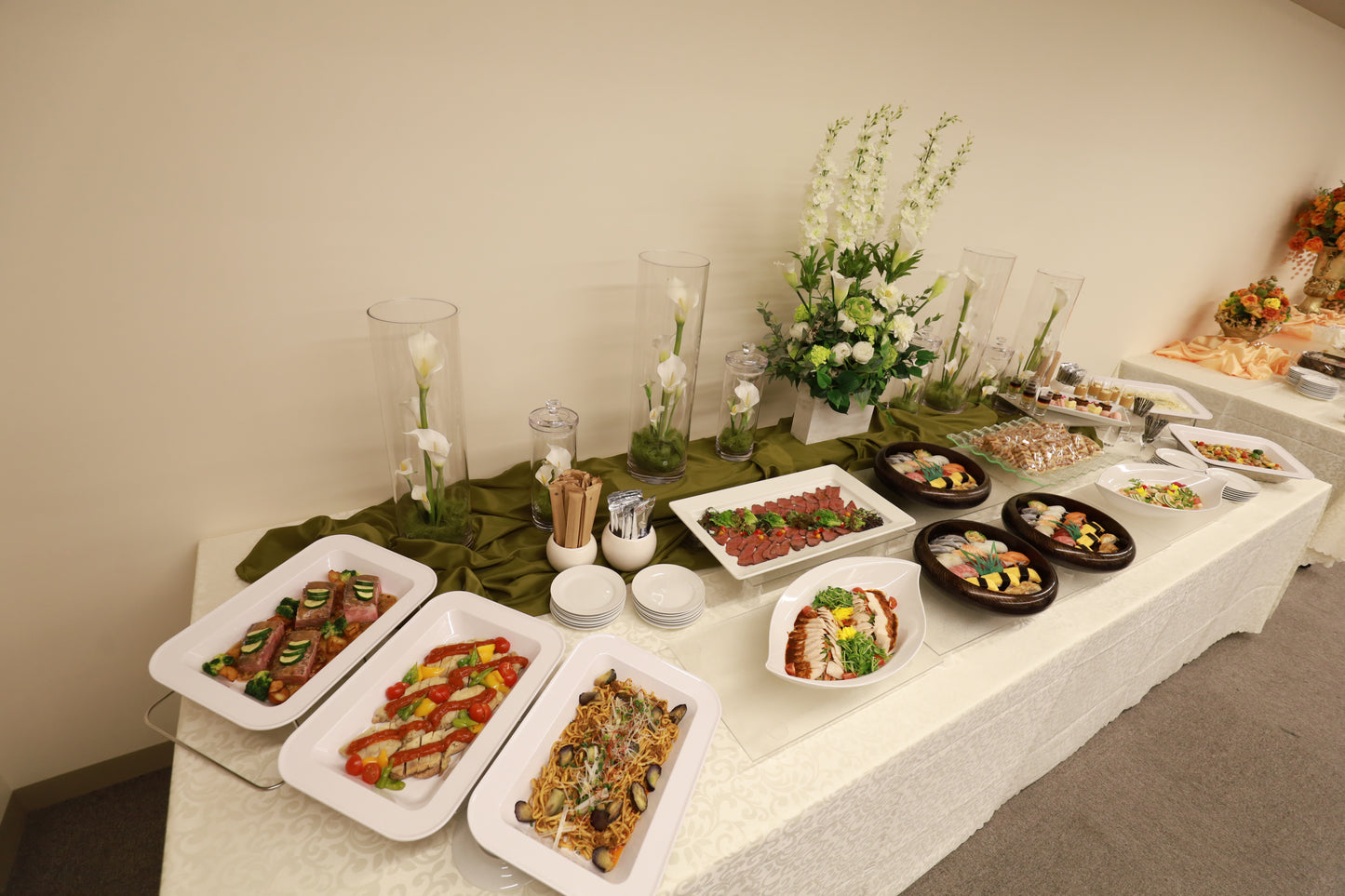 【ブッフェプラン B_11品】税込6,600円/1名 最小30名様より承ります。